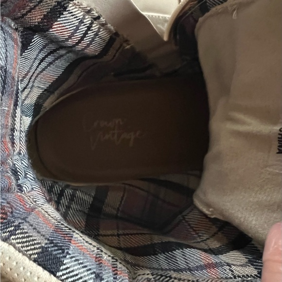 Crown Vintage Marley Boot Women’s Lace-Up Tan Utility Boots with Padded Ankle - Picture 9 of 9